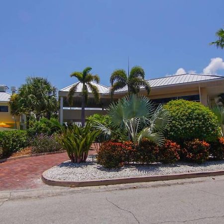 Sea Breeze, Studio 510, Beach Steps Away!+Pool+Wifi Ruskin Eksteriør bilde
