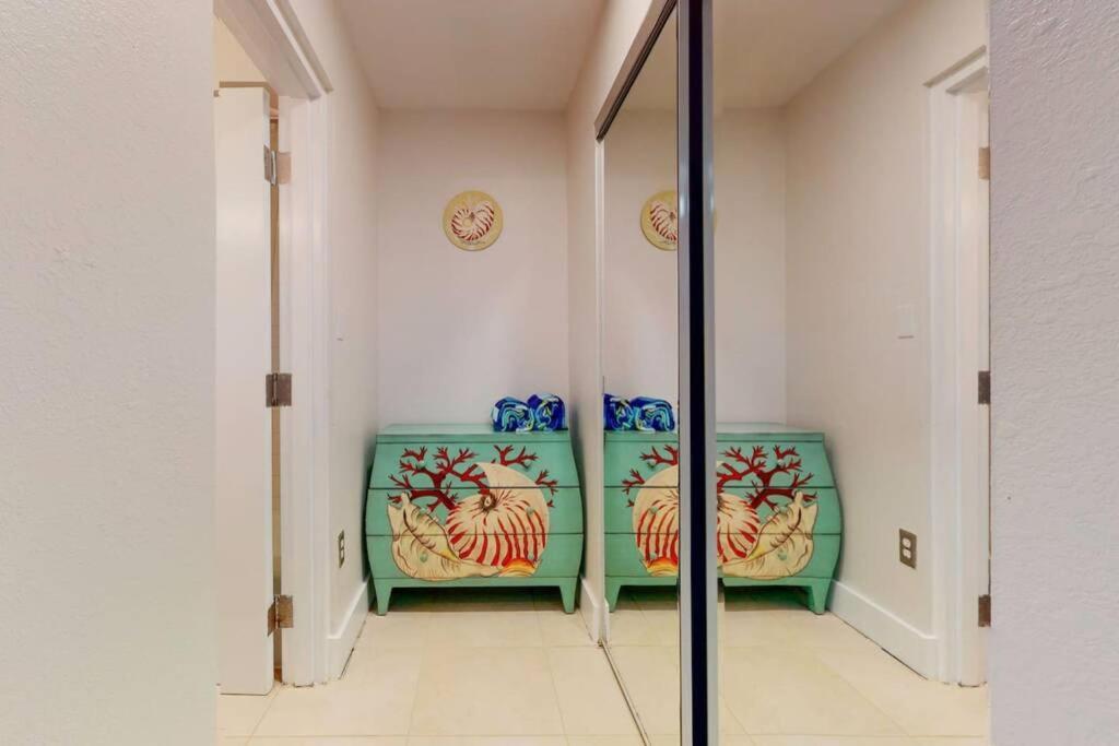 Sea Breeze, Studio 510, Beach Steps Away!+Pool+Wifi Ruskin Eksteriør bilde