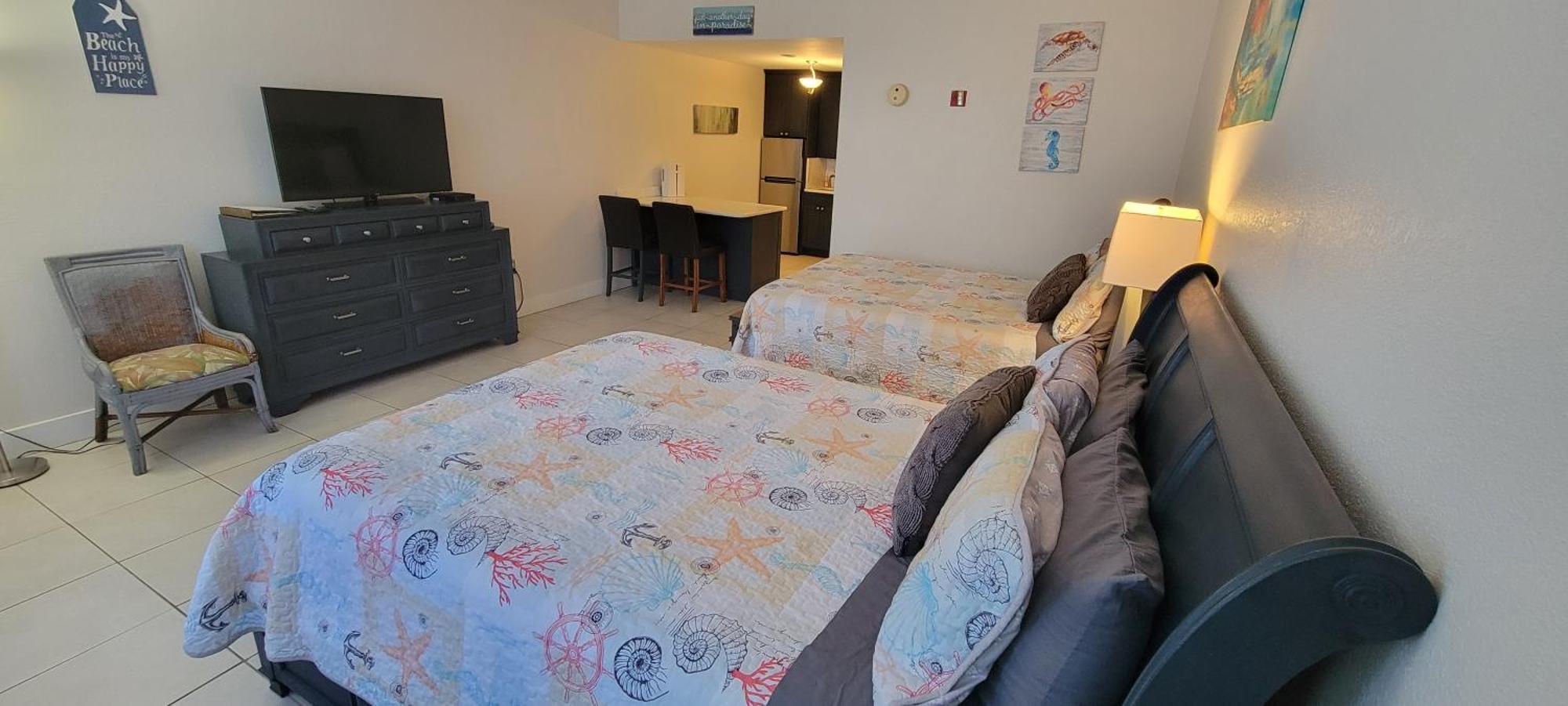 Sea Breeze, Studio 510, Beach Steps Away!+Pool+Wifi Ruskin Eksteriør bilde